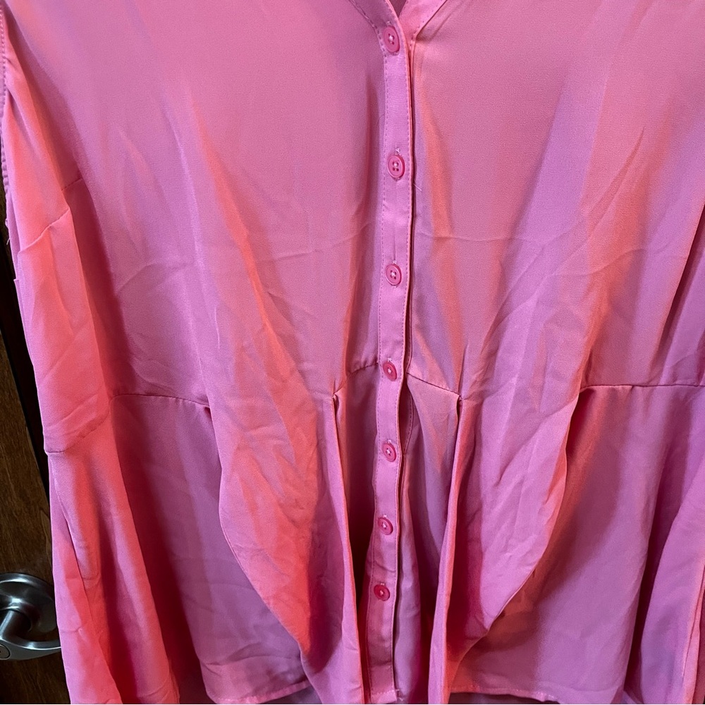 Women’s Torrid Sleeveless Blouse with Ties Pink 0X - Picture 3 of 6